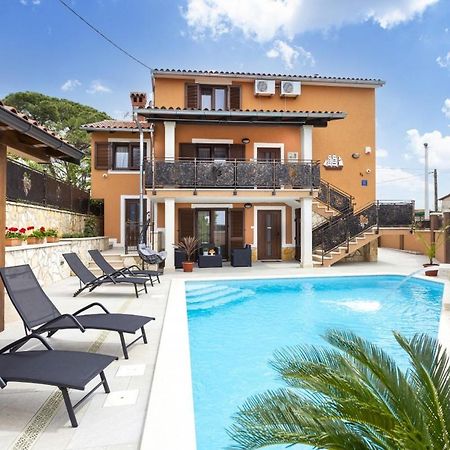Villa Vita In Porec - Haus Fuer 6-8 Personen กาชเตลีร์ ภายนอก รูปภาพ
