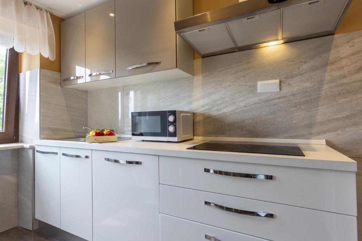 Villa Vita In Porec - Haus Fuer 6-8 Personen กาชเตลีร์ ภายนอก รูปภาพ